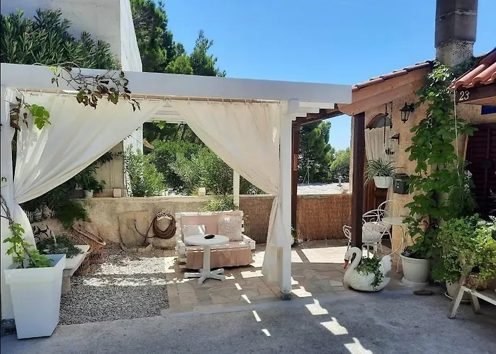 Apartman 11 *