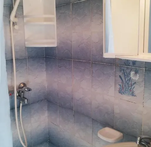 Apartman 11 *