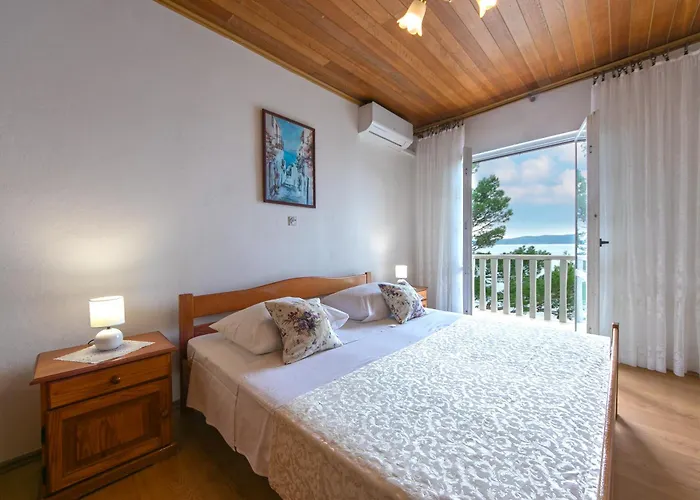 11 Apartman Brela